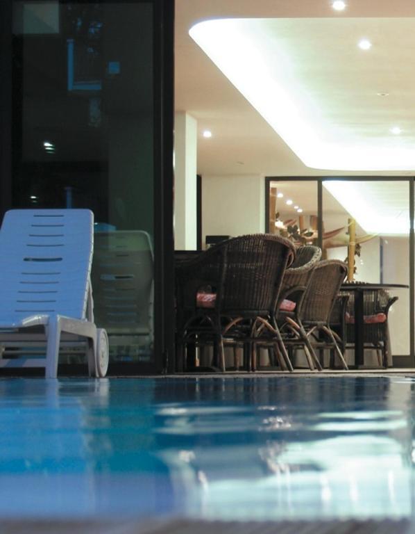 Hotel Liverpool チェルヴィア エクステリア 写真